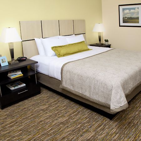Candlewood Suites Philadelphia - Airport Area By Ihg Chester Eksteriør bilde