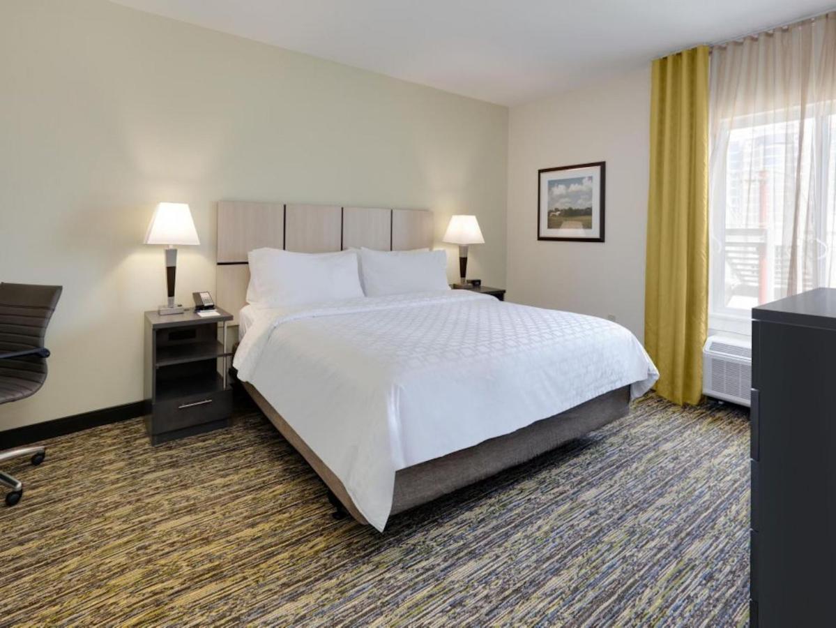 Candlewood Suites Philadelphia - Airport Area By Ihg Chester Eksteriør bilde