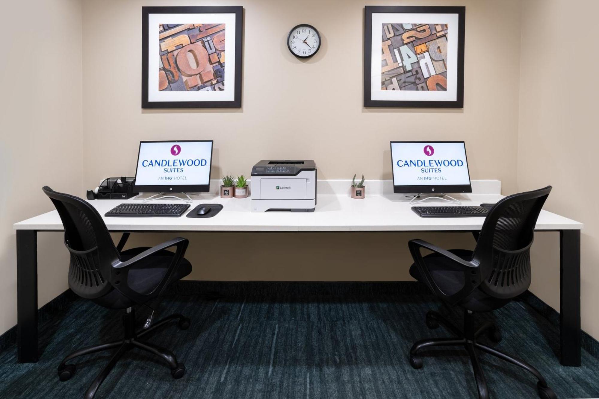Candlewood Suites Philadelphia - Airport Area By Ihg Chester Eksteriør bilde