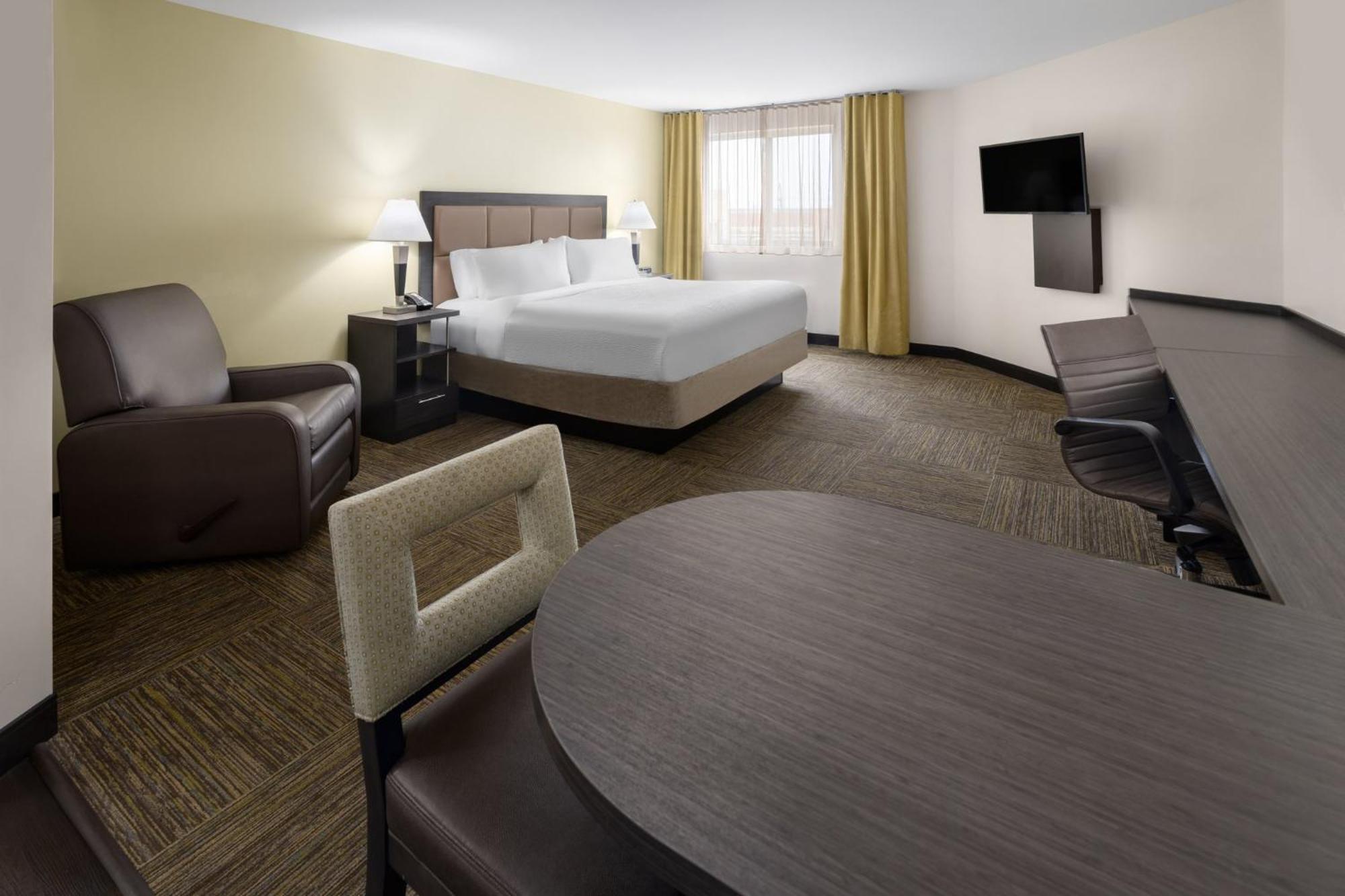 Candlewood Suites Philadelphia - Airport Area By Ihg Chester Eksteriør bilde