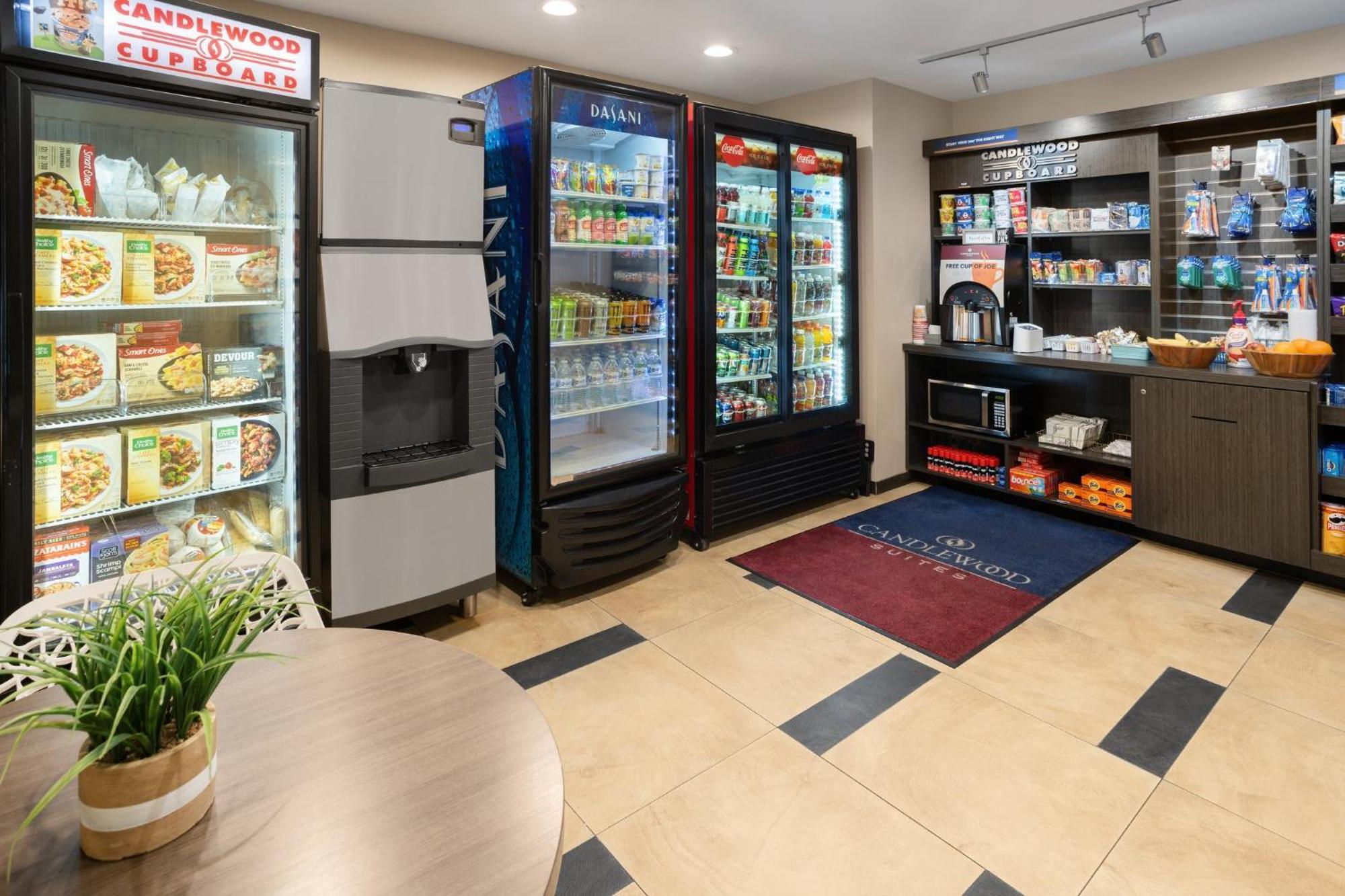 Candlewood Suites Philadelphia - Airport Area By Ihg Chester Eksteriør bilde